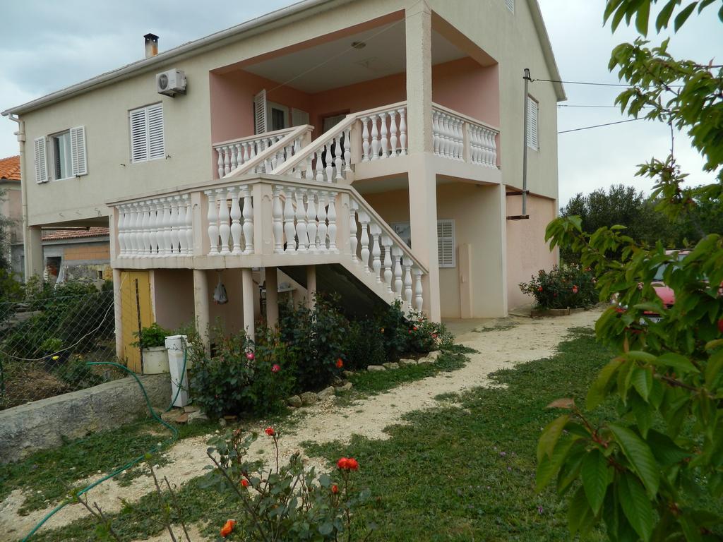 Bartulovi Dvori Daire Poljica  Dış mekan fotoğraf